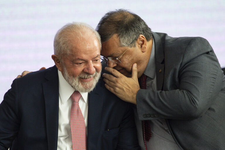 Lula presta solidariedade a Flávio Dino após dama do tráfico no MJ