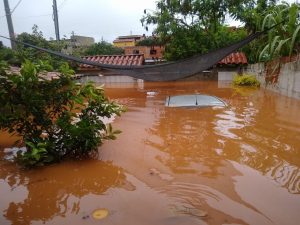 Jornalista tem casa destruída em enchente em Minas Gerais: “Nunca imaginei passar algo assim com minha filha e esposo” 4