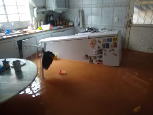 Jornalista tem casa destruída em enchente em Minas Gerais: “Nunca imaginei passar algo assim com minha filha e esposo” 3