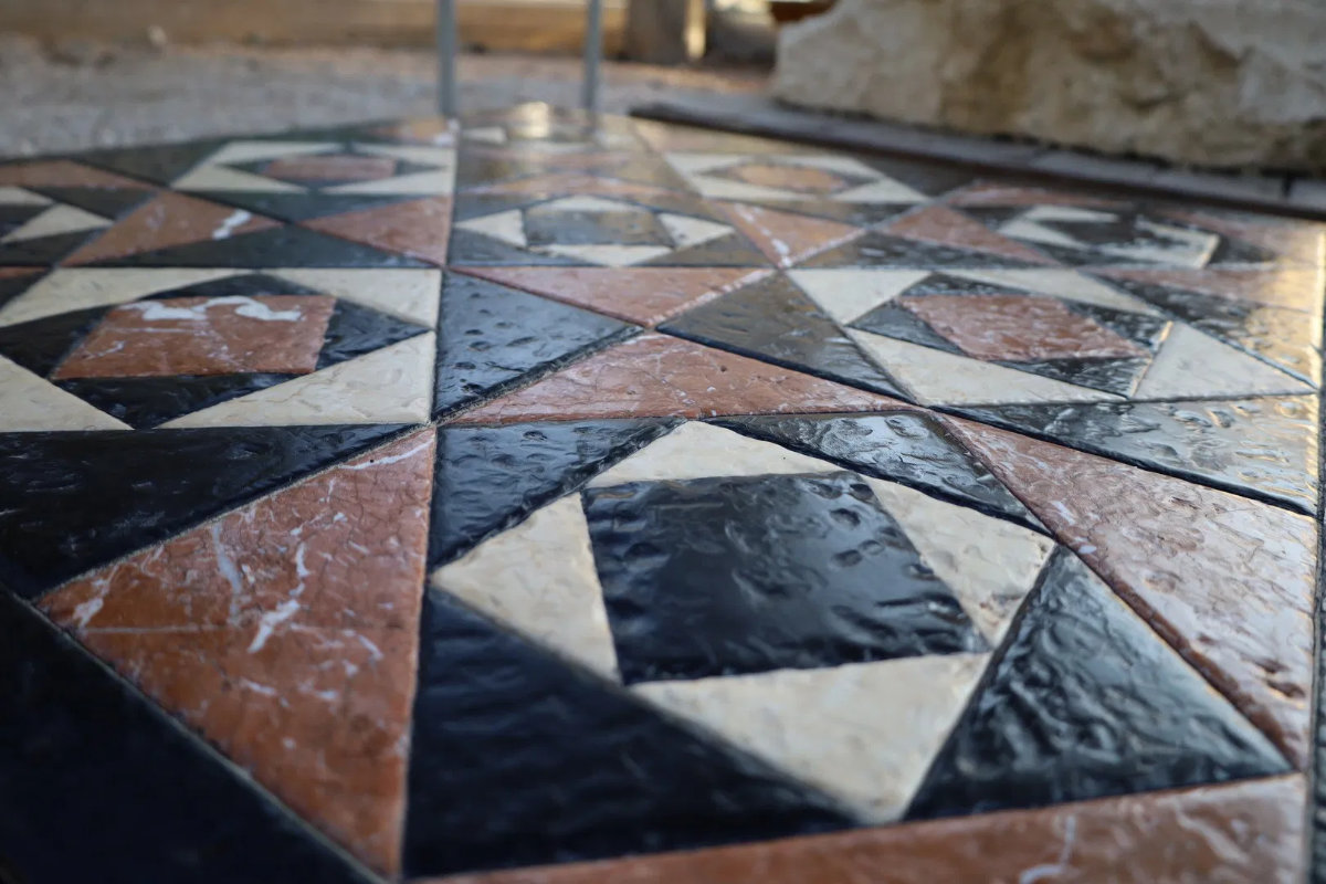 Arqueólogos recriam piso do templo por onde Jesus Cristo caminhou; veja imagens 17