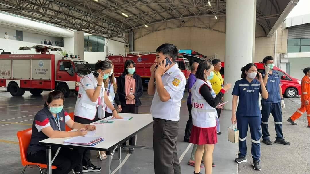 Boeing 777: turbulência em voo da Singapore Airlines deixa morto e dezenas de feridos; veja fotos 4