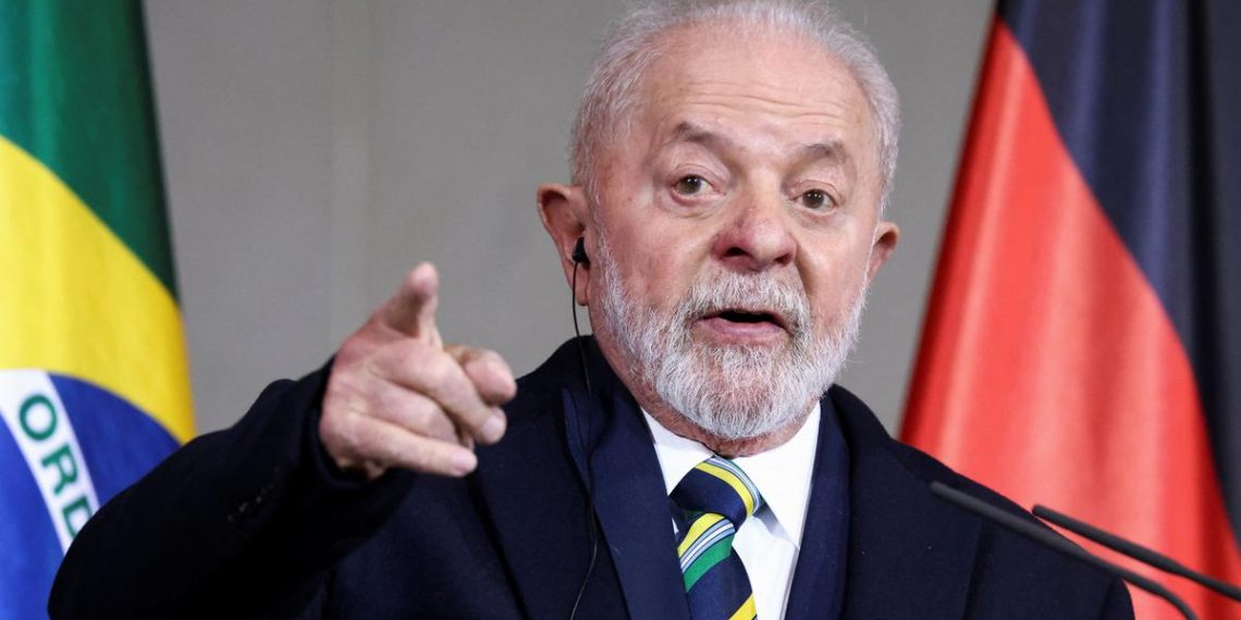 Lula afirma que Zelensky e Putin parecem "gostar da guerra" e pede negociação