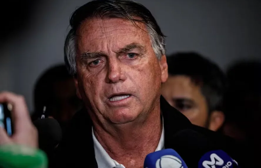 Após ser indiciado, Bolsonaro quebra o silêncio e reage à Polícia Federal