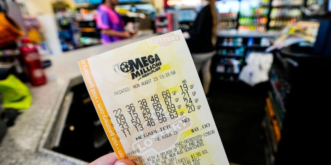 Jornais do mundo inteiro noticiam vitória de apostador após premiação histórica de R$ 7 bilhões da Mega Millions