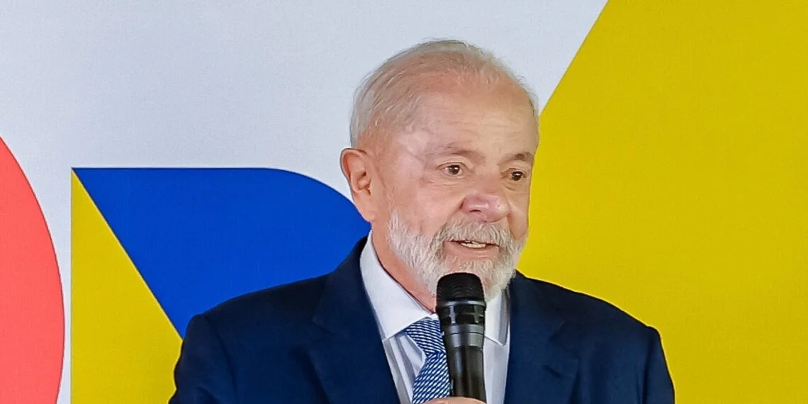 Em meio à posse de Trump, Lula diz que sua causa em 2025 é atuar para impedir a volta de Bolsonaro