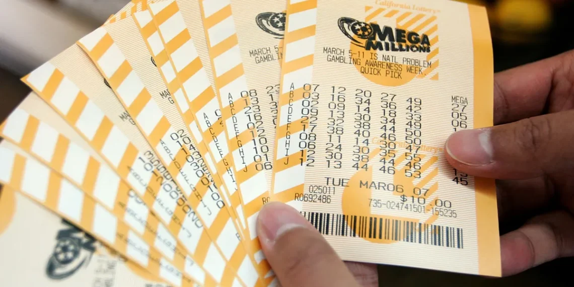 Confira os números sorteados na Mega Millions de hoje, 07/01/2025, com prêmio de R$ 365 milhões