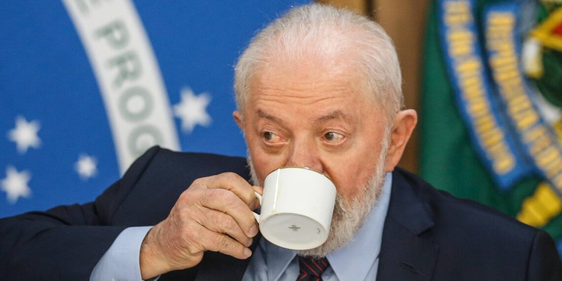 Sob governo Lula, preço do café atinge recorde em 50 anos